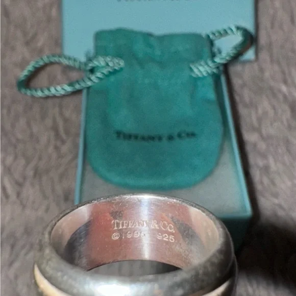 Tiffany & Co. Silver Ring with Teal Pouch - Picture 2 of 6